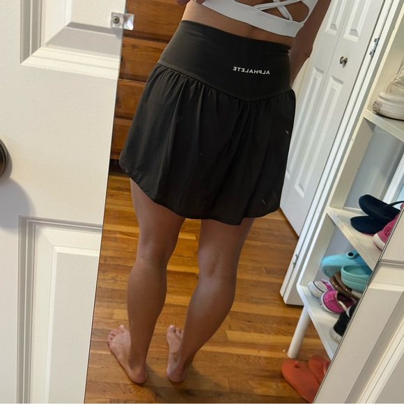 Alphalete gym skort - Picture 3 of 5